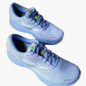 Brooks Women's Light Blue Athletic Shoes